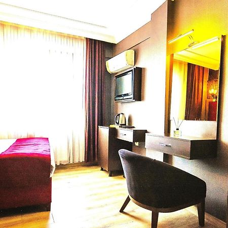 Atesde Dustu Salvara Hotell Istanbul Eksteriør bilde
