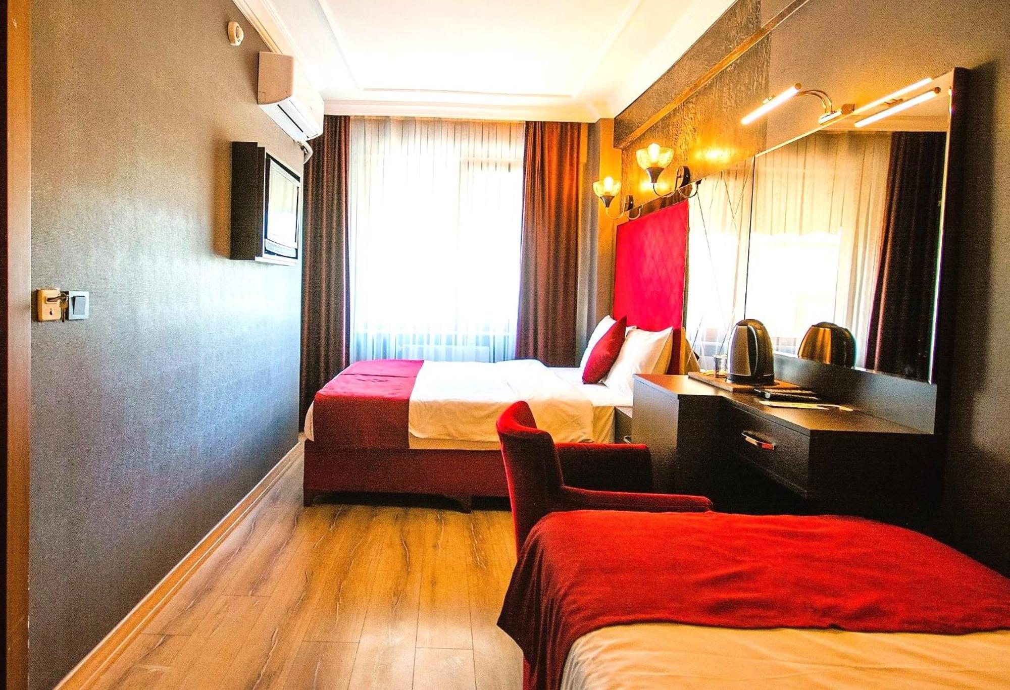 Atesde Dustu Salvara Hotell Istanbul Eksteriør bilde