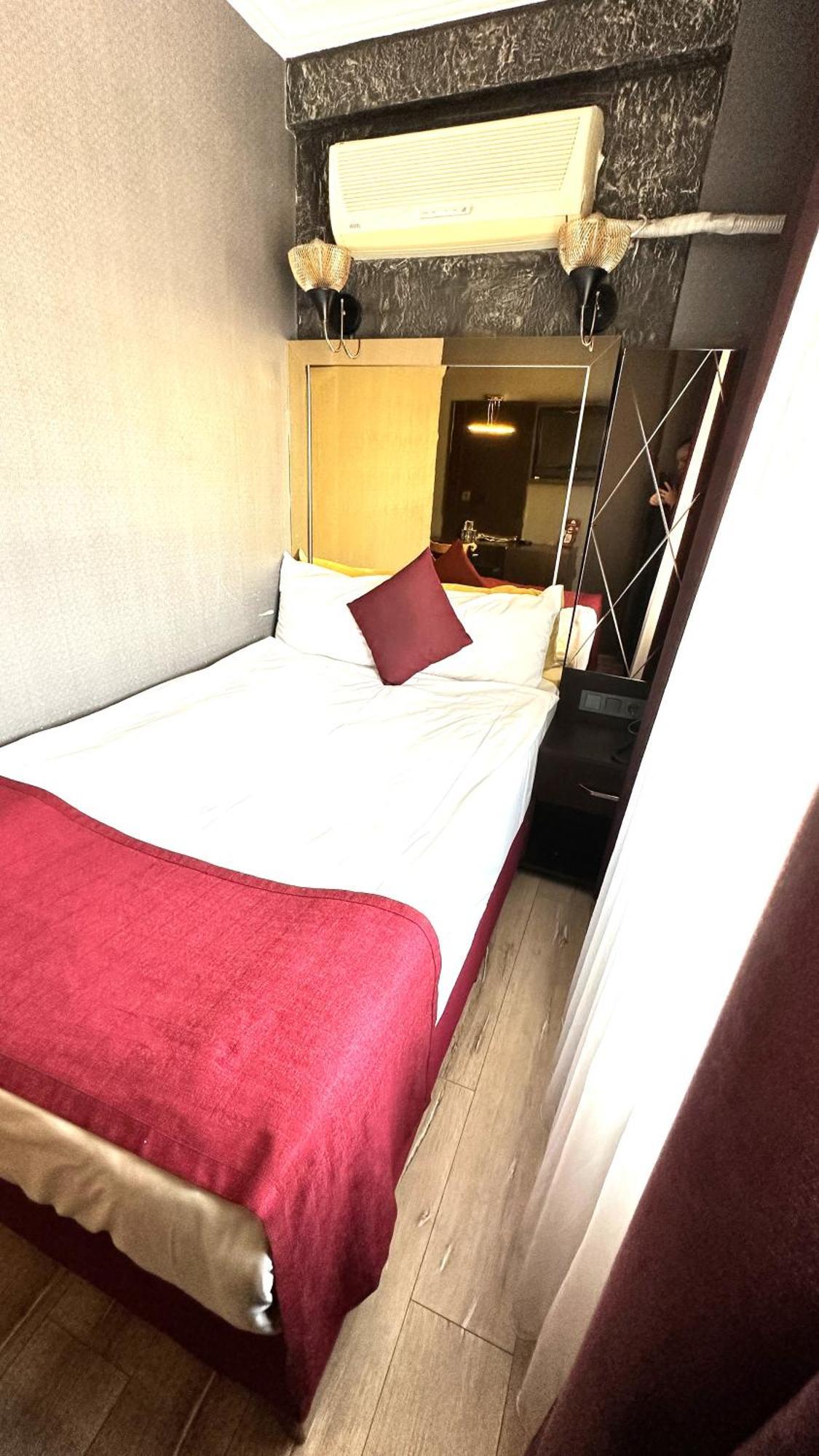 Atesde Dustu Salvara Hotell Istanbul Eksteriør bilde
