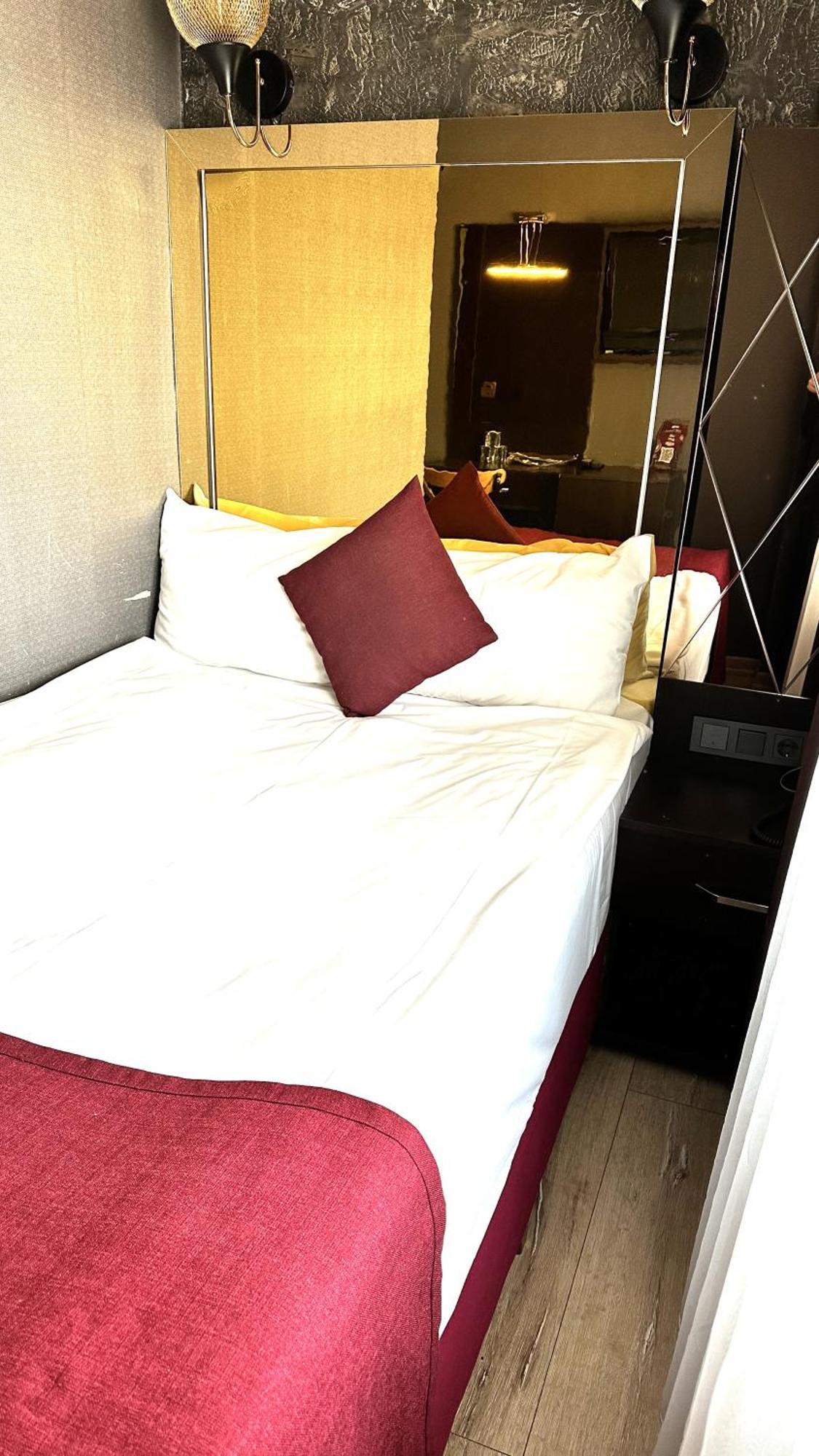 Atesde Dustu Salvara Hotell Istanbul Eksteriør bilde